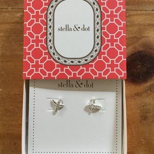 Stella & Dot Tilley Studs Earrings